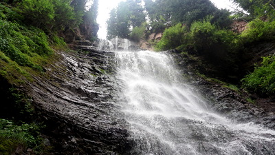 Waterfall in Djeti-Oguz valley